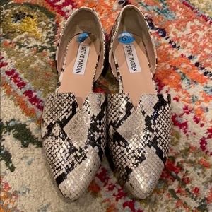 Steve Madden snakeskin flats